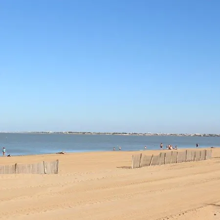 T2bis 3 Pers Avec Piscine - Fr-1-706-40 Apartamento *